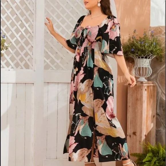 Plus Floral Tropical Print Butterfly Sleeve Maxi Dress - Picture 4 of 5
